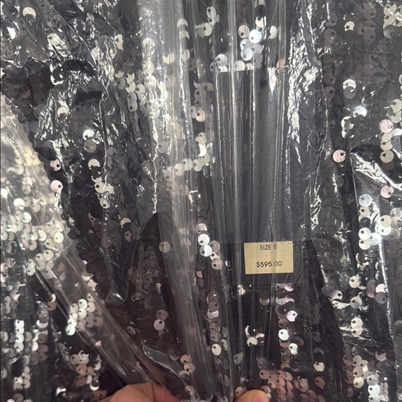 NWT | Rachel Zoe Silver and Black Long Sleeve Venus Gown Size 6 & 8 - Picture 3 of 4